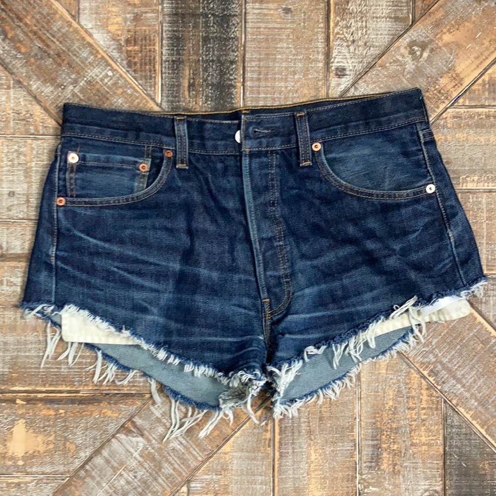 Levi’s button fly denim shorts. Size 34 waist.